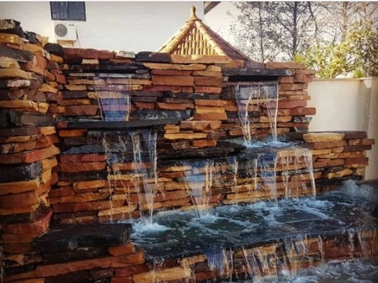 آبنما سنگی